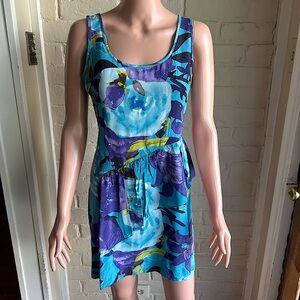 Trina Turk size 6 blue and purple floral summer 100% silk dress